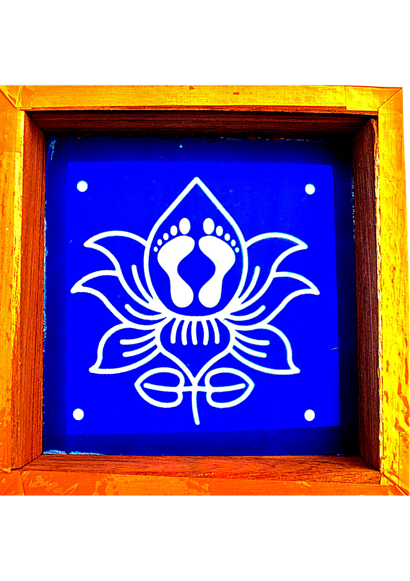 C20 – Lotus with Footprints Rangoli Stencil | Utkarsha Rangoli